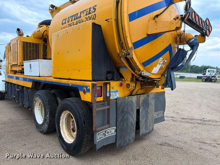 image for item FK3381 2001 Sterling Truck L7500 Series hydrovac truck