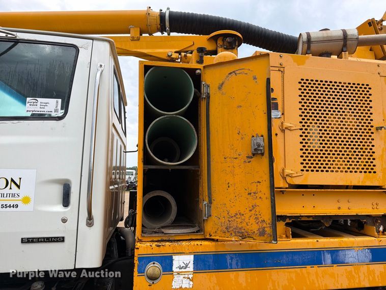 image for item FK3381 2001 Sterling Truck L7500 Series hydrovac truck