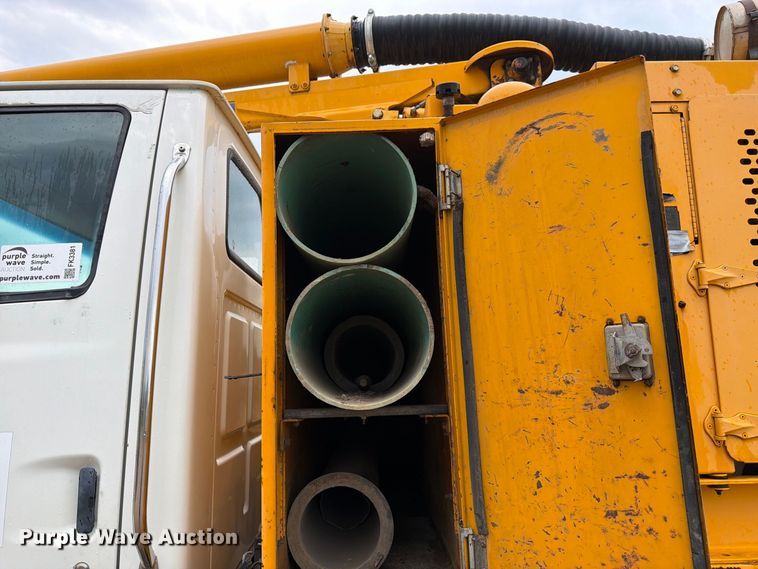 image for item FK3381 2001 Sterling Truck L7500 Series hydrovac truck