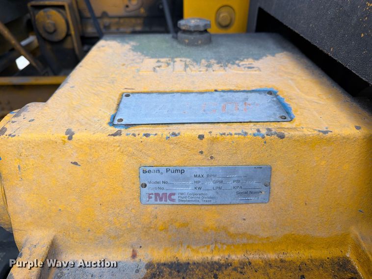 image for item FK3381 2001 Sterling Truck L7500 Series hydrovac truck