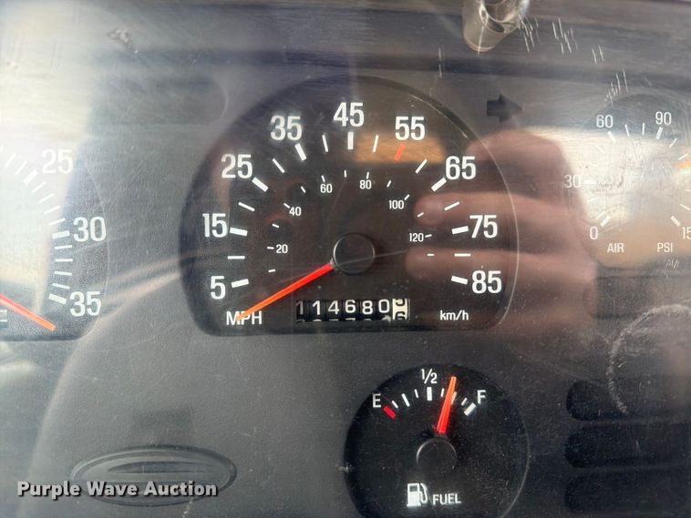 image for item FK3381 2001 Sterling Truck L7500 Series hydrovac truck