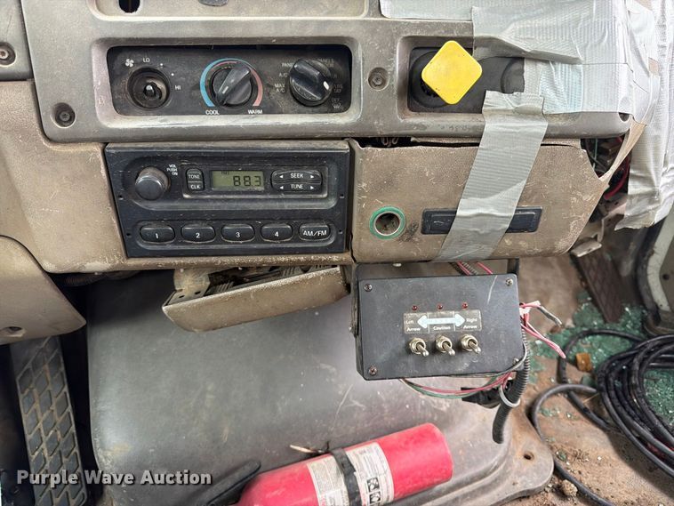 image for item FK3381 2001 Sterling Truck L7500 Series hydrovac truck