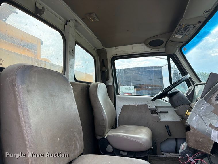 image for item FK3381 2001 Sterling Truck L7500 Series hydrovac truck