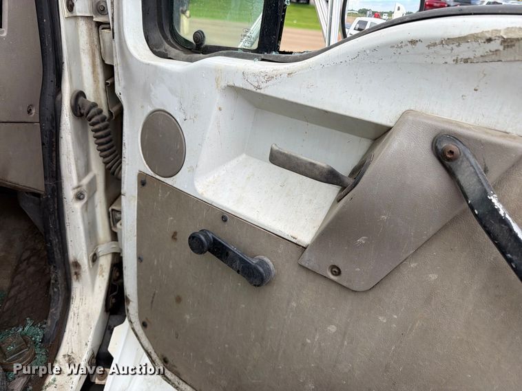 image for item FK3381 2001 Sterling Truck L7500 Series hydrovac truck