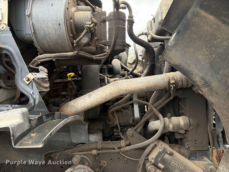 image for item FK3381 2001 Sterling Truck L7500 Series hydrovac truck