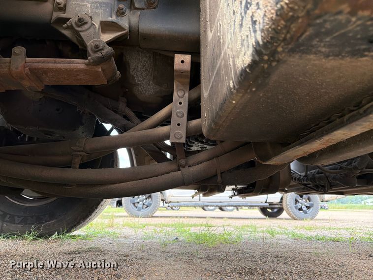 image for item FK3381 2001 Sterling Truck L7500 Series hydrovac truck