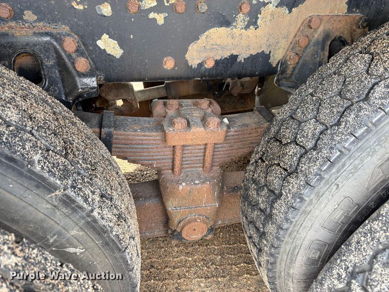 image for item FK3381 2001 Sterling Truck L7500 Series hydrovac truck