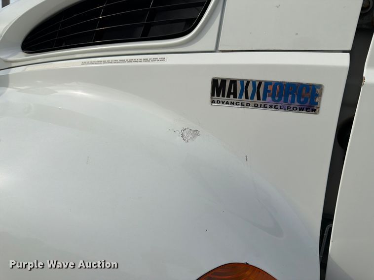 image for item FK3791 2012 International 4300 truck cab and chassis