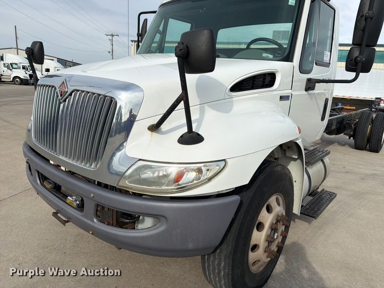 image for item FK3791 2012 International 4300 truck cab and chassis