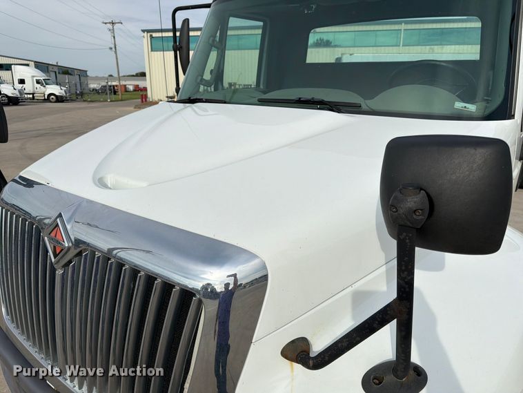 image for item FK3791 2012 International 4300 truck cab and chassis