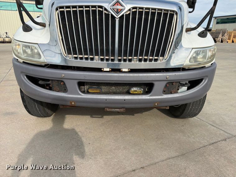image for item FK3791 2012 International 4300 truck cab and chassis