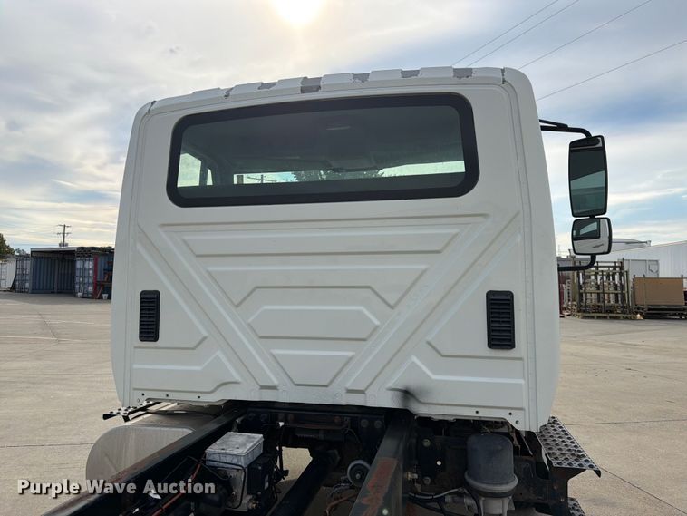 image for item FK3791 2012 International 4300 truck cab and chassis