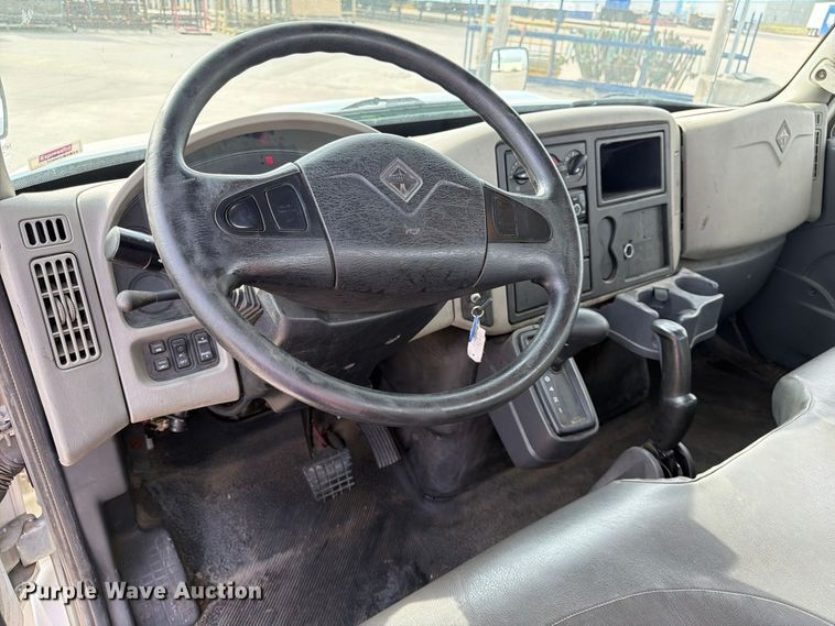 image for item FK3791 2012 International 4300 truck cab and chassis