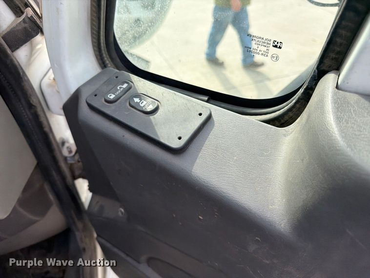 image for item FK3791 2012 International 4300 truck cab and chassis