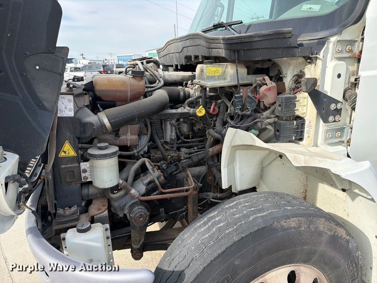 image for item FK3791 2012 International 4300 truck cab and chassis