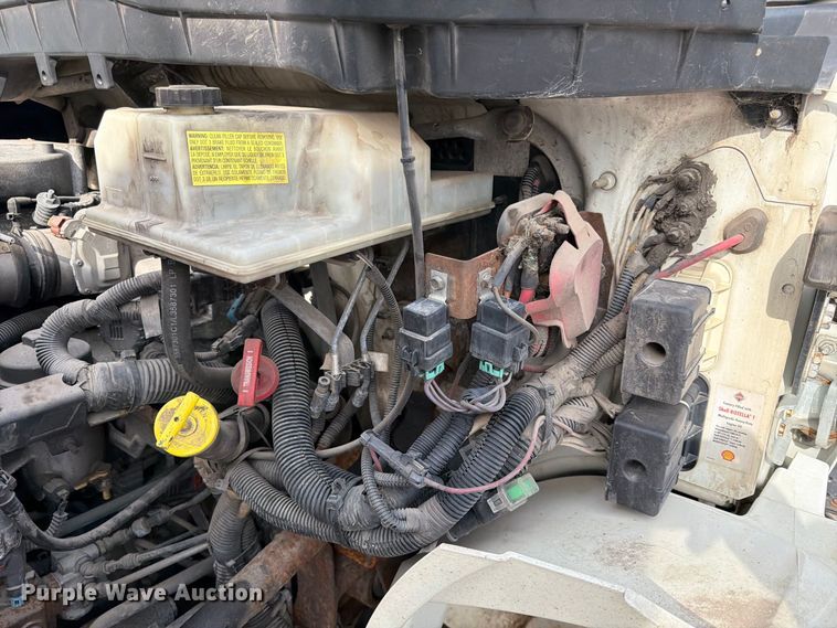 image for item FK3791 2012 International 4300 truck cab and chassis