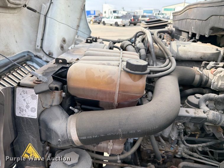 image for item FK3791 2012 International 4300 truck cab and chassis