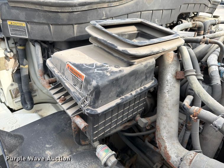 image for item FK3791 2012 International 4300 truck cab and chassis