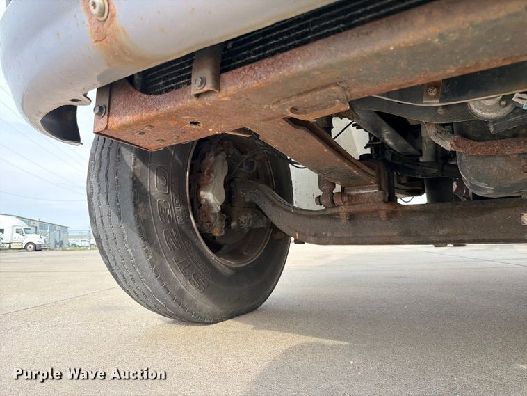image for item FK3791 2012 International 4300 truck cab and chassis