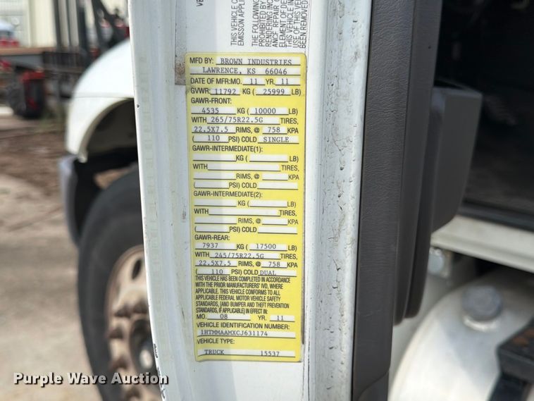 image for item FK3791 2012 International 4300 truck cab and chassis