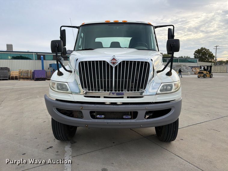 image for item FK3793 2015 International 4300 truck cab and chassis