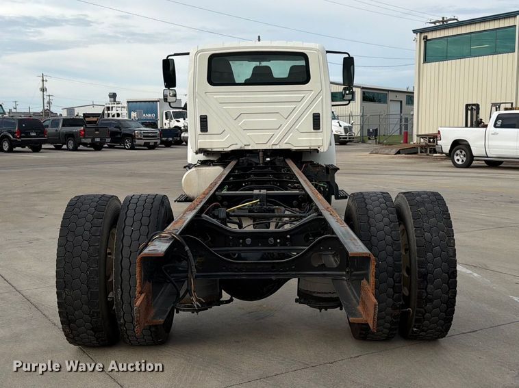 image for item FK3793 2015 International 4300 truck cab and chassis