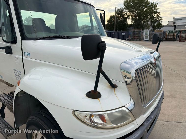 image for item FK3793 2015 International 4300 truck cab and chassis