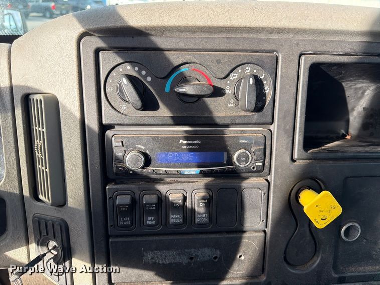 image for item FK3793 2015 International 4300 truck cab and chassis