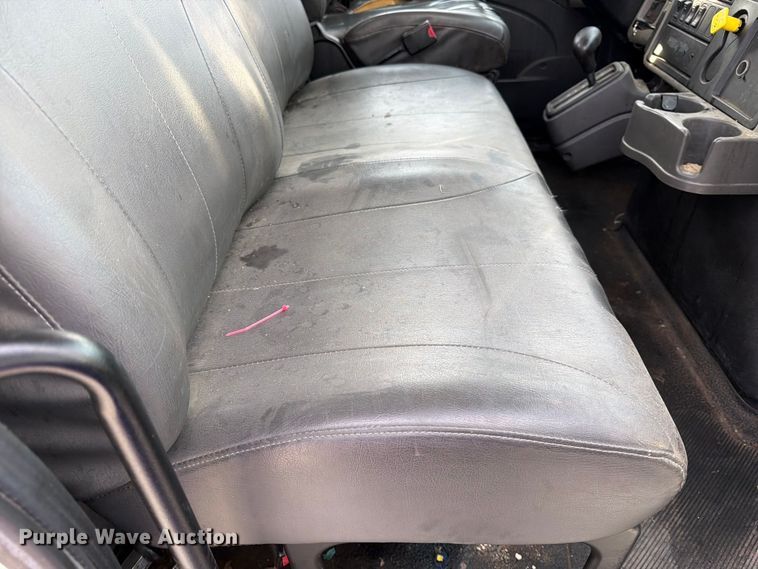 image for item FK3793 2015 International 4300 truck cab and chassis