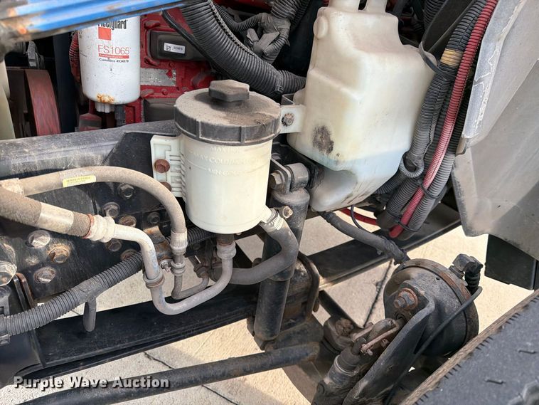 image for item FK3793 2015 International 4300 truck cab and chassis