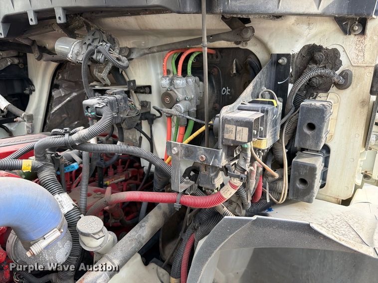 image for item FK3793 2015 International 4300 truck cab and chassis