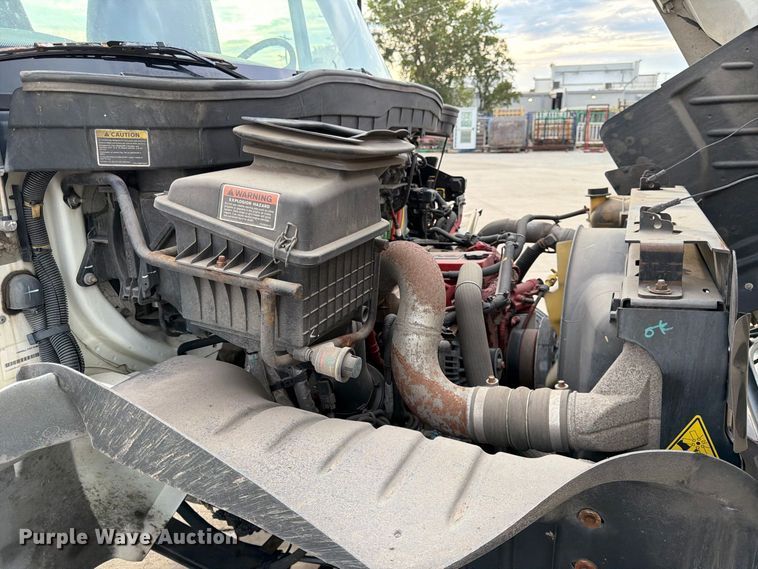image for item FK3793 2015 International 4300 truck cab and chassis
