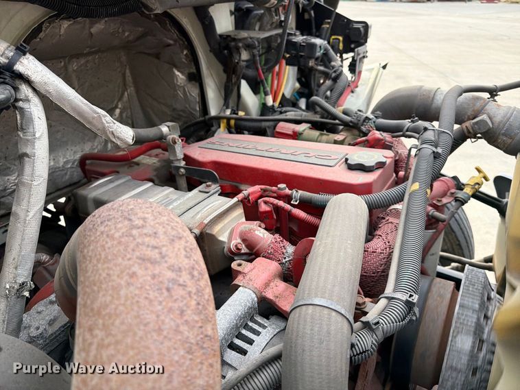 image for item FK3793 2015 International 4300 truck cab and chassis