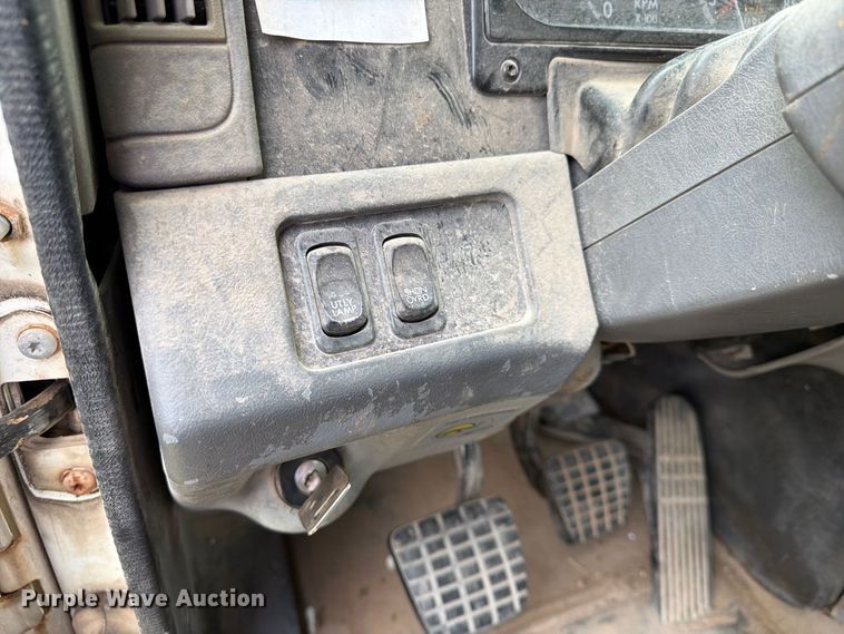 image for item FK3805 2006 Freightliner Columbia semi truck