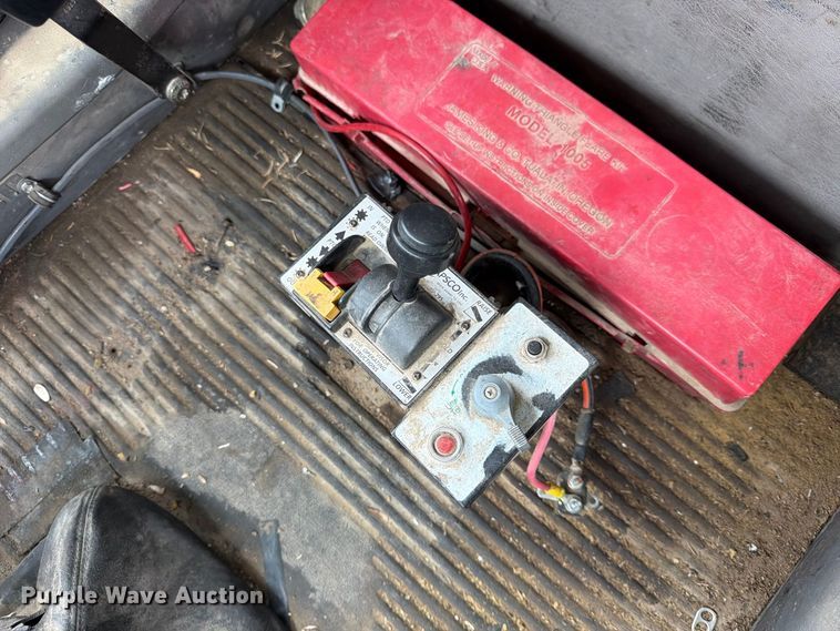 image for item FK3805 2006 Freightliner Columbia semi truck