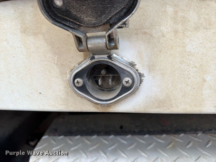 image for item FK3808 2014 Kenworth T800 semi truck
