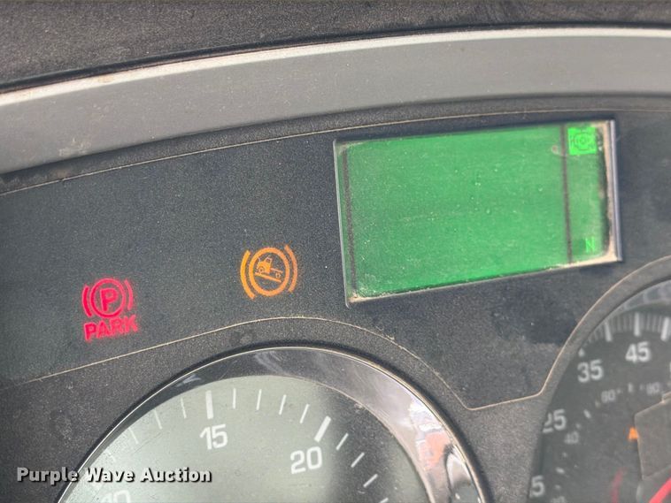 image for item FK3808 2014 Kenworth T800 semi truck