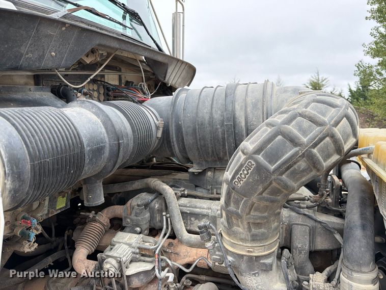 image for item FK3808 2014 Kenworth T800 semi truck