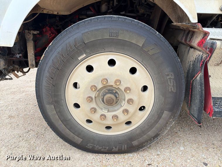 image for item FK3808 2014 Kenworth T800 semi truck