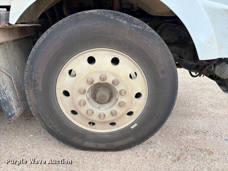 image for item FK3808 2014 Kenworth T800 semi truck