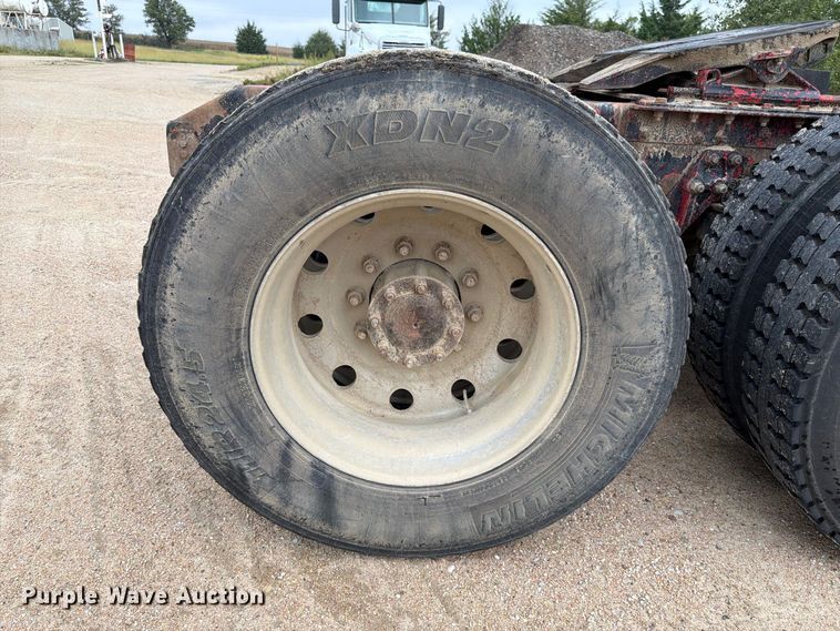 image for item FK3808 2014 Kenworth T800 semi truck