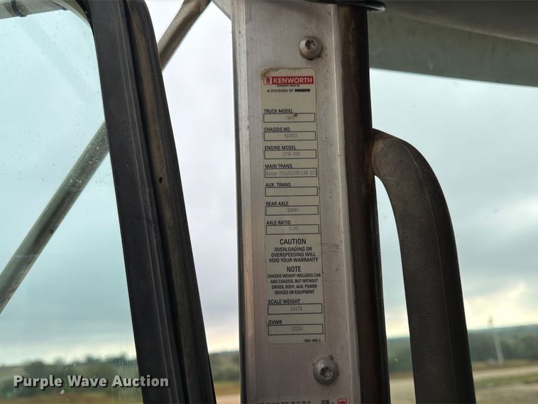 image for item FK3808 2014 Kenworth T800 semi truck