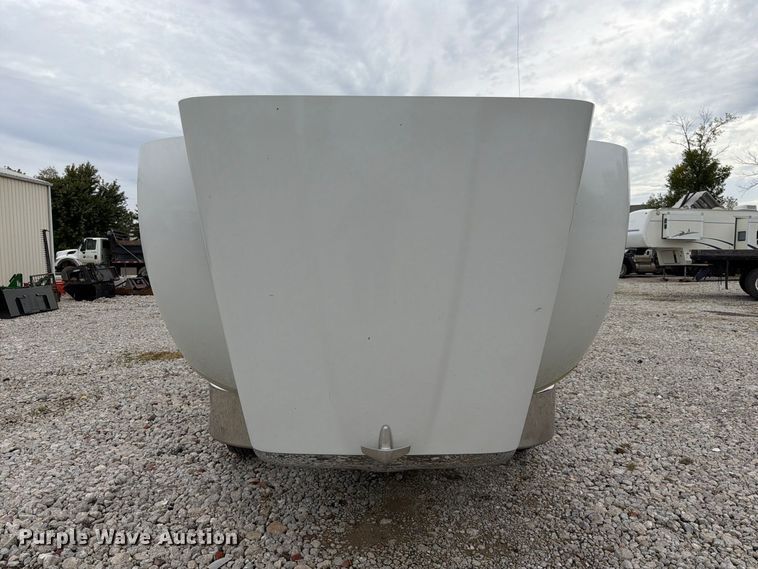 image for item FK3815 2012 Peterbilt 384 semi truck