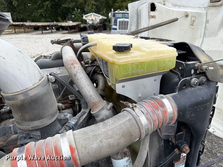 image for item FK3815 2012 Peterbilt 384 semi truck