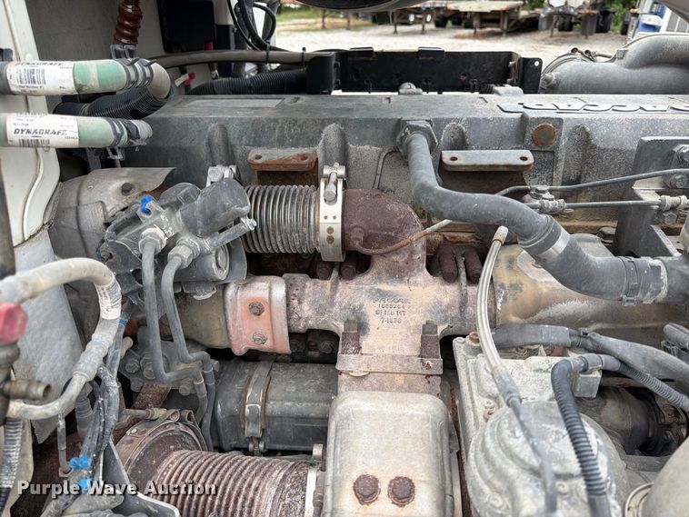 image for item FK3815 2012 Peterbilt 384 semi truck