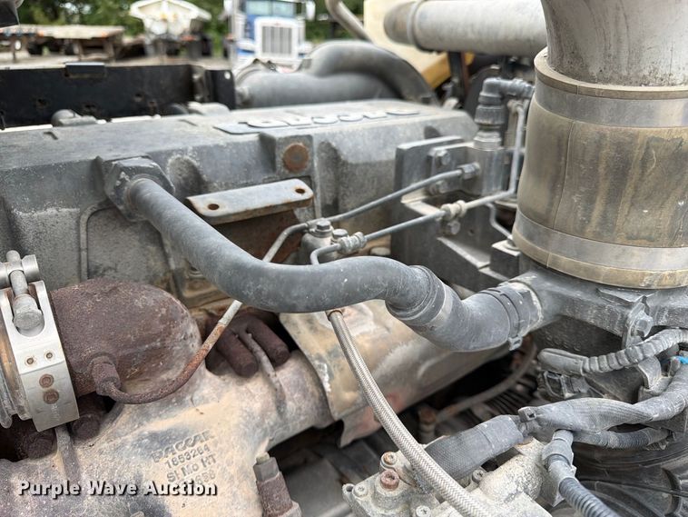 image for item FK3815 2012 Peterbilt 384 semi truck