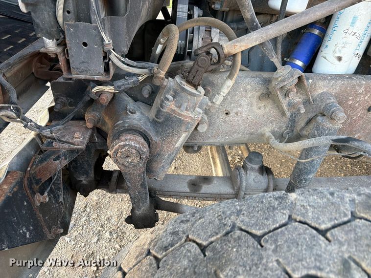 image for item FK3817 2000 Mack CH613 semi truck
