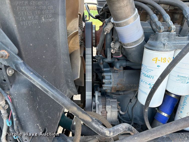 image for item FK3817 2000 Mack CH613 semi truck