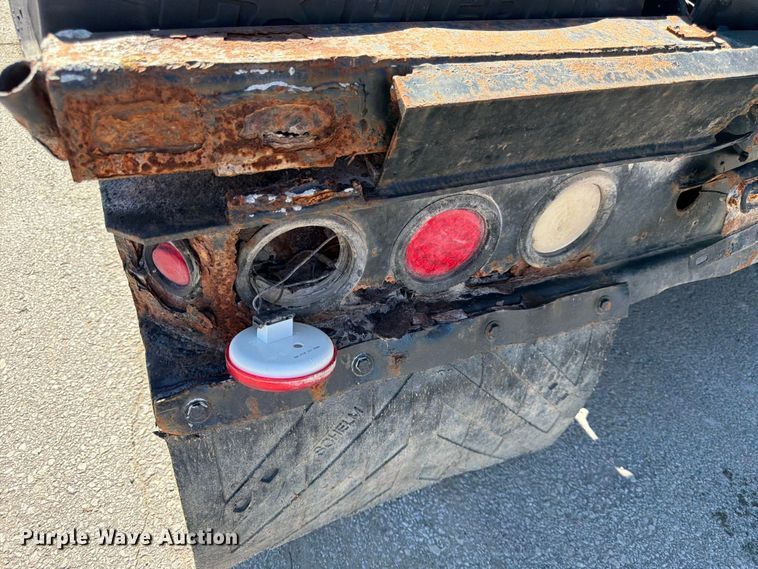 image for item FK3823 2006 Kenworth T800 roll-off container truck