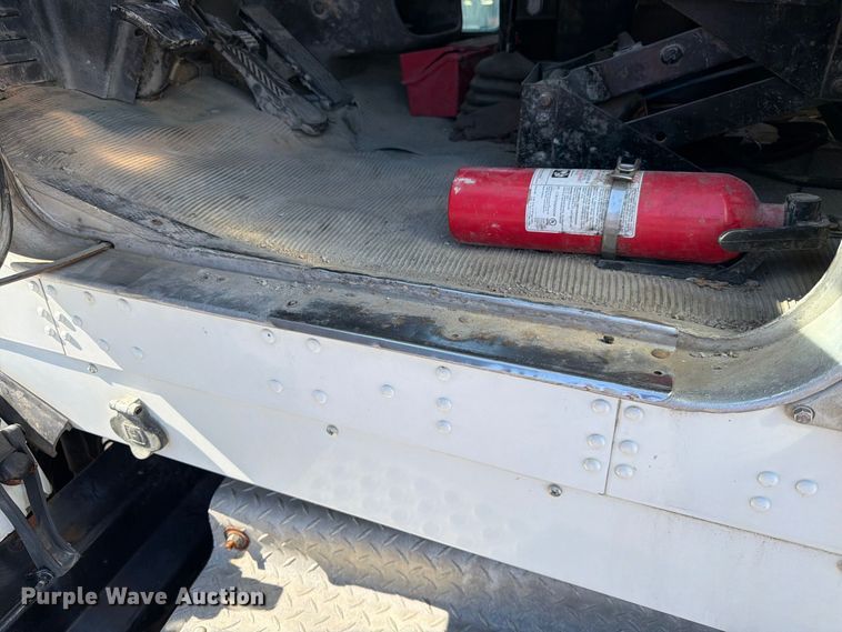 image for item FK3823 2006 Kenworth T800 roll-off container truck